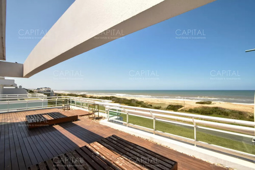 Venta De Exclusivo Penthouse Sobre Playa Brava, Punta Del Este
