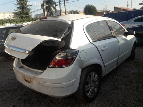 Imagem 2 de 5 de Sucata Chevrolet Vectra Gt 2.0 2011 - Retirada De Peças