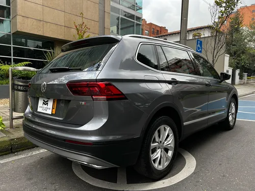 Volkswagen Tiguan Allspace Comfortline 1.4 Tsi