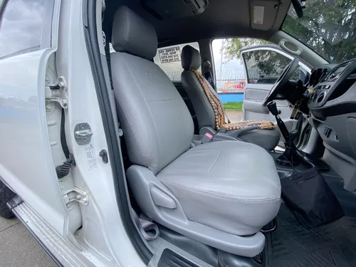 Toyota Hilux 2.5 Mt