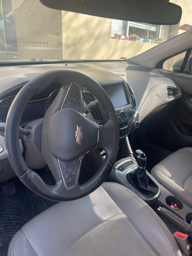 Chevrolet Cruze 1.4 Ltz MT Sedan