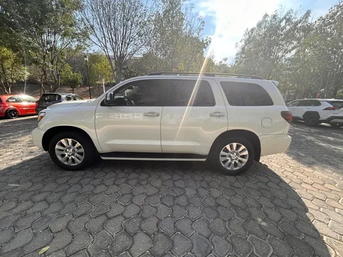 Toyota Sequoia 5.7 Platinum At
