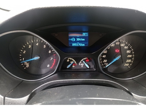 Imagen 9 de 15 de Ford Focus 2.0 Se Plus 5 Puertas Caja Manual 2014