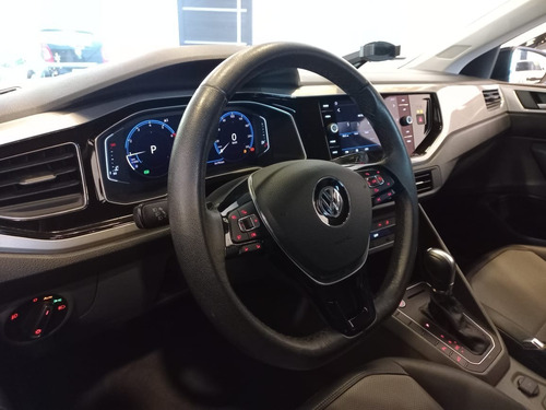 Imagem 11 de 15 de Volkswagen Polo 2019 1.0 Tsi Highline 200 Aut. 5p