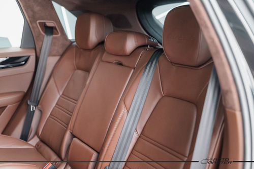 Porsche Cayenne Turbo S E-Hybrid 4.0 V8 680cv