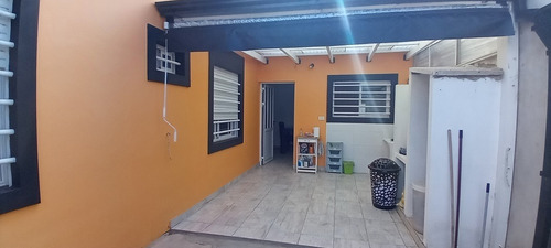 Imagen 20 de 25 de 4 Ambientes En Barrio Residencial
