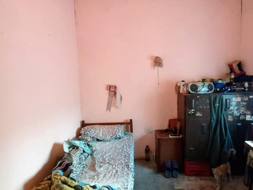 Casa Venta 2 Dormitorios 1 Baño 1 Patio 1 Galpon 220 Mts2 Totales - Berazategui