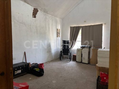 Casa De Una Planta En Venta En La Haciendita, Chihuahua.