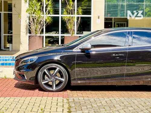 Volvo V40 2.0 T5 R-design Drive-e 5p