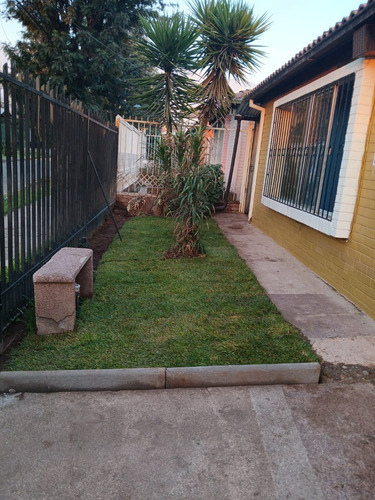 Casa De Un Piso Aislada, 3 Dormitorios Closets, 2 Baño, Ampl