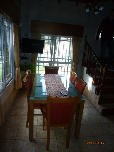 Imagen 4 de 24 de Chalet En Dos Plantas, Parque Johnston, Hurlingham