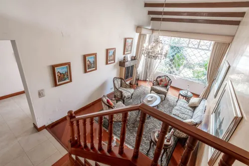 Casa En Venta En Alhambra. Cod V14653