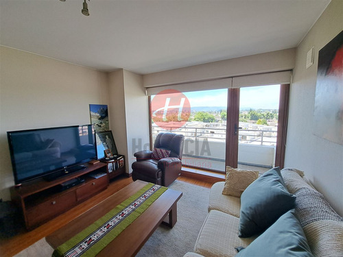 Departamento En Venta De 4 Dorm. En Temuco