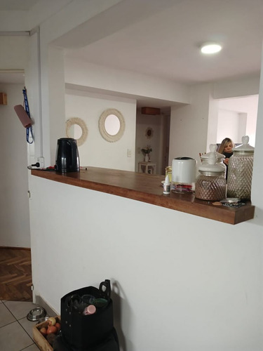 7 Entre 45 Y Plaza Italia, Departamento 2 Dormitorios Venta.