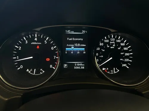 Nissan X-Trail 2.5 Sense 2 Filas Cvt