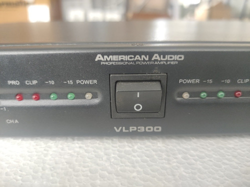 Amplificador Profesional 300 Wats (Usado)