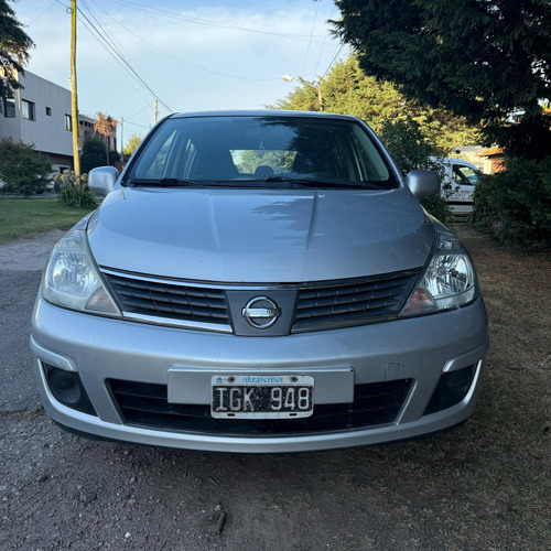 Nissan Tiida 1.8 Visia Plus