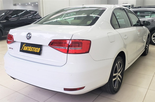 Imagem 3 de 15 de Volkswagen Jetta
