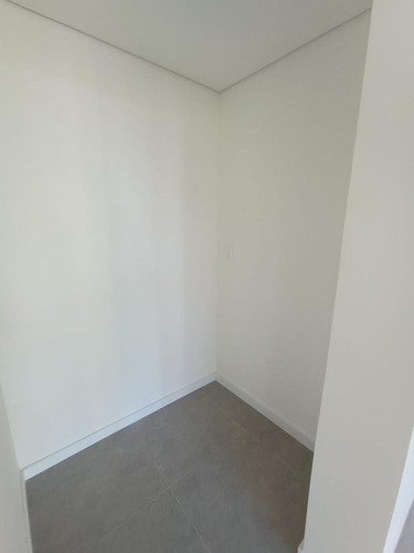 Imagen 30 de 30 de Rivera Próximo Arocena A Estrenar Oficina De 147 M2 !!