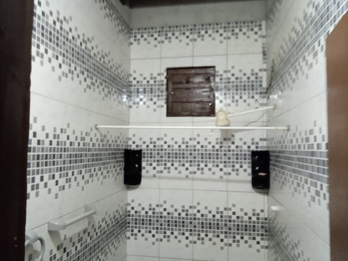 Casa Dois Quartos Amplos,sala Banheiro,cozinha,garagem Três