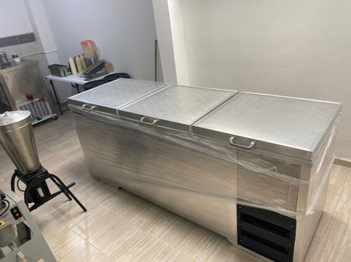Imagen 2 de 2 de Congelador Horizontal 1200 Litros Puerta Vidrio Nuevo