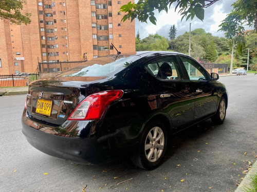 Imagen 5 de 13 de Nissan Versa 2012 1.6 Advance