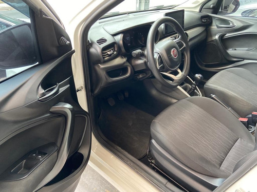 Imagem 5 de 8 de Fiat Argo