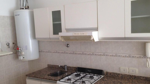 Imagen 6 de 20 de Retasado! Venta Ph -galvan 3400-v Urquiza_3 Amb Con Patio Con Parrilla Y Jardin
