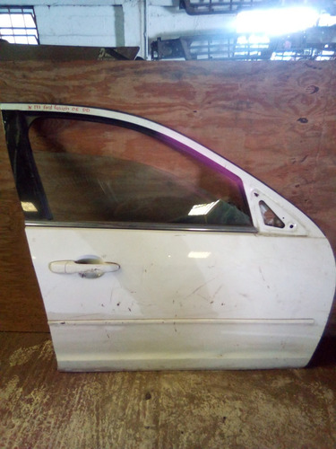 Puerta Delantera Derecha De Ford Fusion 2005-2007 