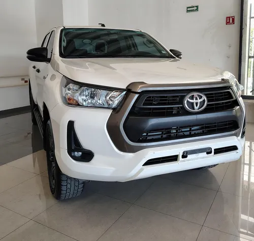 Toyota Hilux 2.7 SR Doble Cabina Mt