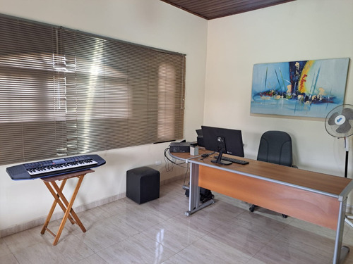 Linda Chácara Ao Lado Do Clube Do Porta Do Sol, Casa Toda Avarandada Com Muito Lazer
