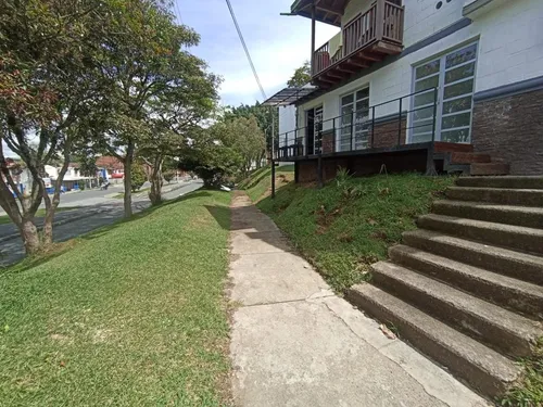 Local En Arriendo En Quintas Del Carretero. Cod A14939