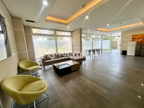 Departamento En Venta De 3 Dorm 2 Bañ 1 E 1 B. Metro Lo Vial