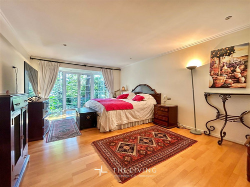 Casa En Arriendo De 5 Dorm. En Lo Barnechea