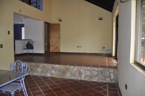Lejos De La Ciudad ¡refugio De Paz Y Oportunidad De Negocio! Sabaneta El Hatillo Sp 24-24513