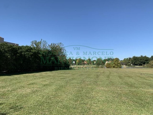 Imagen 4 de 13 de Terreno Venta Club De Campo San Francisco Manzanares Pilar