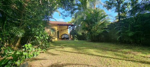 Imagem 3 de 13 de Casa Na Praia À 1,3 Km Do Mar, No Bairro Jardim Grandesp, Em Itanhaém, Com Árvores, Espaço Para Piscina