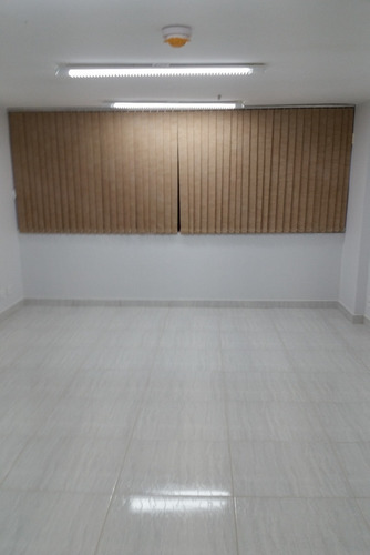 Imagem 4 de 13 de Ótima Sala Comercial No Edifício Oab - Sa00345 - 70393083