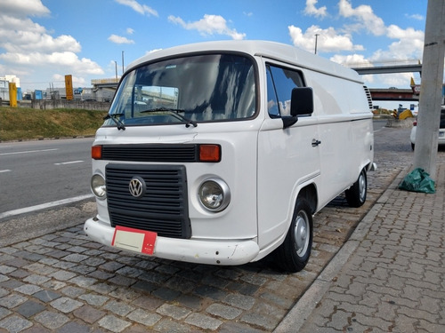 Imagem 4 de 15 de Volkswagen Kombi Furgão Isolada
