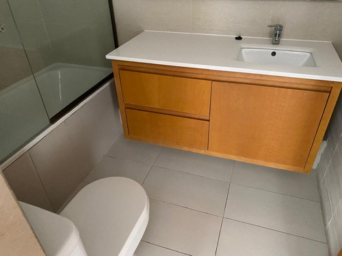 Departamento Callao El Golf, Las Condes.