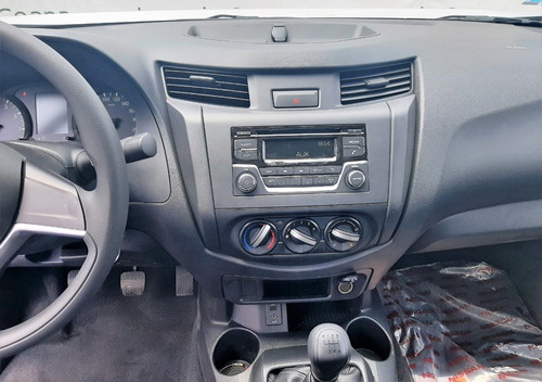Imagen 12 de 14 de Nissan Np300 Estacas Ac 2022