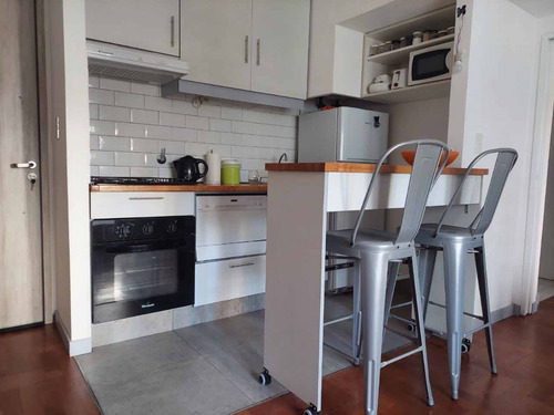 Imagen 2 de 12 de Cómodo Y Luminoso Apartamento En Palermo Cañitas (precio En Usd Por Noche)