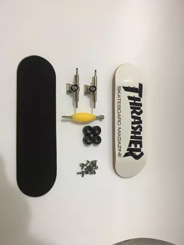 Fingerboard Skate Dedo Shape Madeira Profissional Graffiti em Promoção na  Americanas