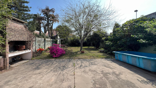 Casa En Zona Sur Con Amplio Terreno