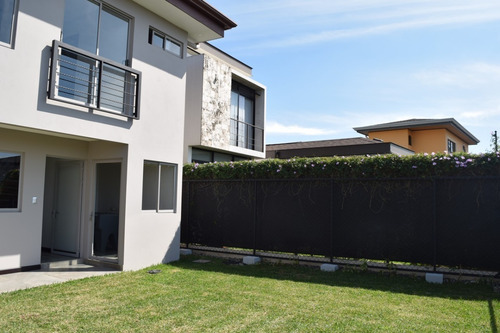 Imagen 9 de 20 de Venta Casa En San Roque De Barva, Condominio Camino Del Sol, Nueva Con Acabados De Lujo Y Zona Verde