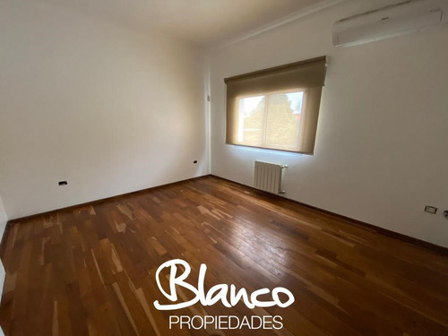 Casa En Venta En Las Esperanza, Pilar, G.b.a. Zona Norte