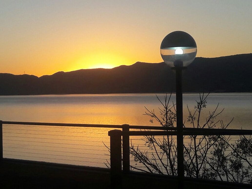 Cabañas A Orillas Del Lago Carlos Paz