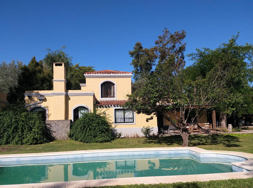 Casa En Venta En Chacras Del Ocho