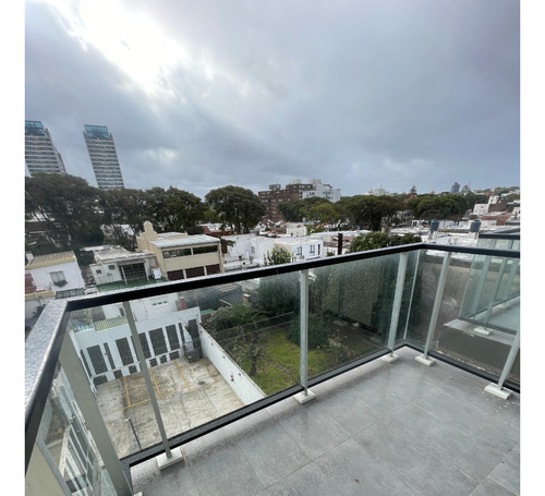 En Venta A Estrenar! 2 Monoambientes- Frente A Rambla Buceo