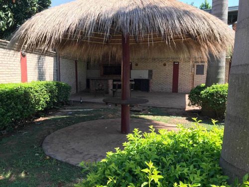 Imagen 8 de 12 de Alquilo Casa Quinta Con Piscina, Cancha De Fútbol, Quincho